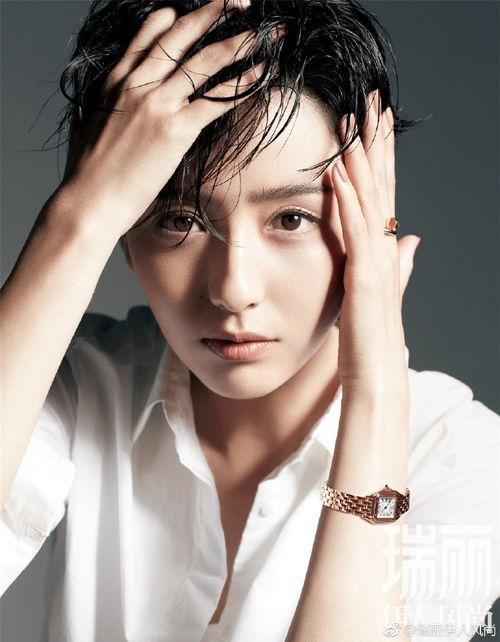 佟丽娅写真吃瓜群众,吃瓜群众纷纷围观