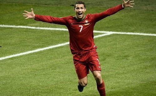 吃瓜群众眼里的球员是谁,揭秘那些闪耀的足球面孔